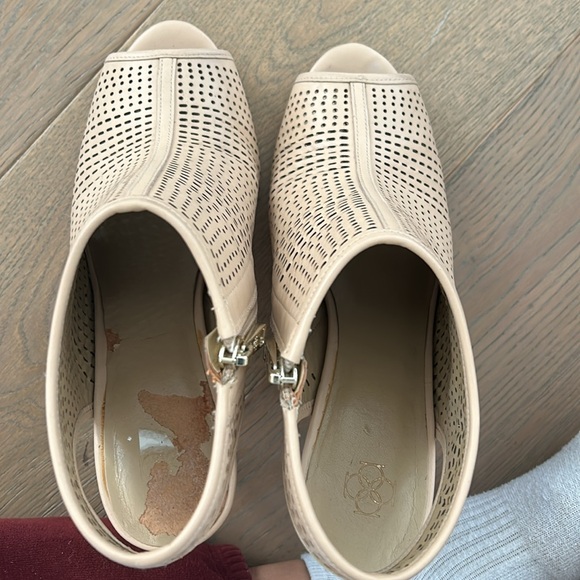 Ann Taylor Marissa Cutout Bootie - Picture 6 of 7